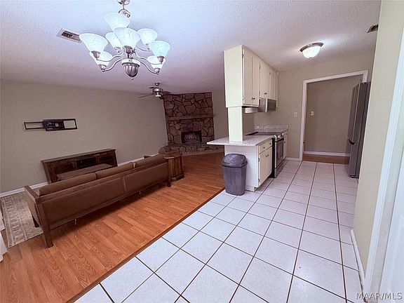 5th image of 6735 Pineleaf Dr