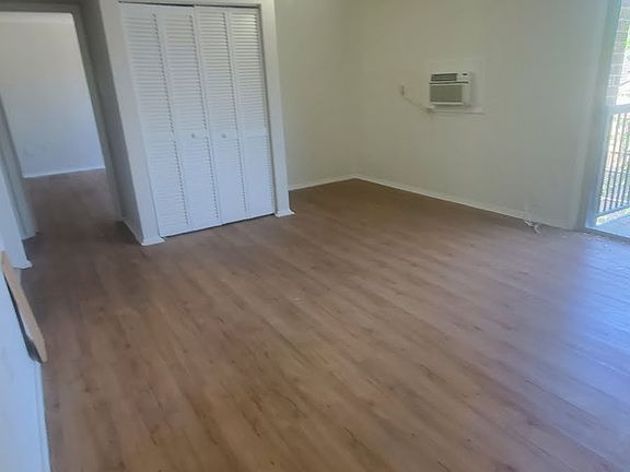 5th image of 5323 E St SE #381
