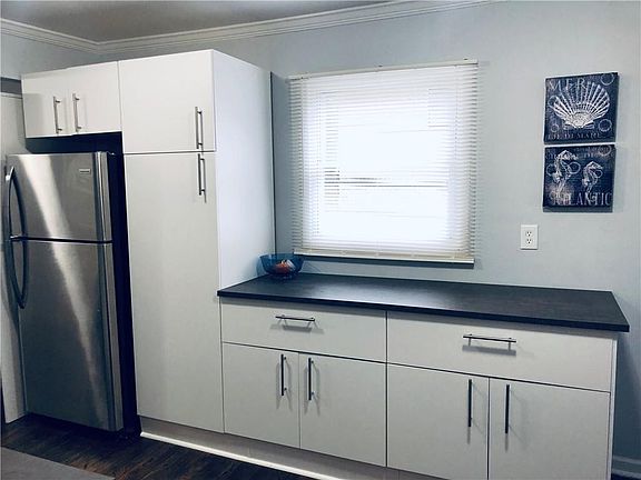 5th image of 521 Hanes Dr