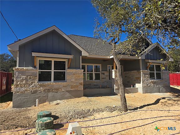 3rd image of 1324 Lavaca