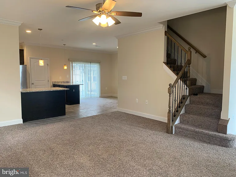 9208 Dayton Ave — Photo 2