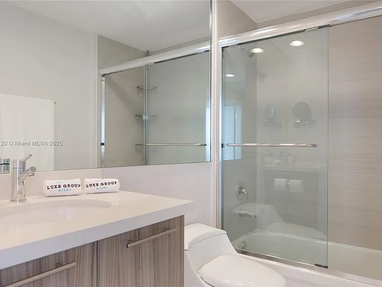 6700 Indian Creek Dr #Penthouse 5 — Photo 24
