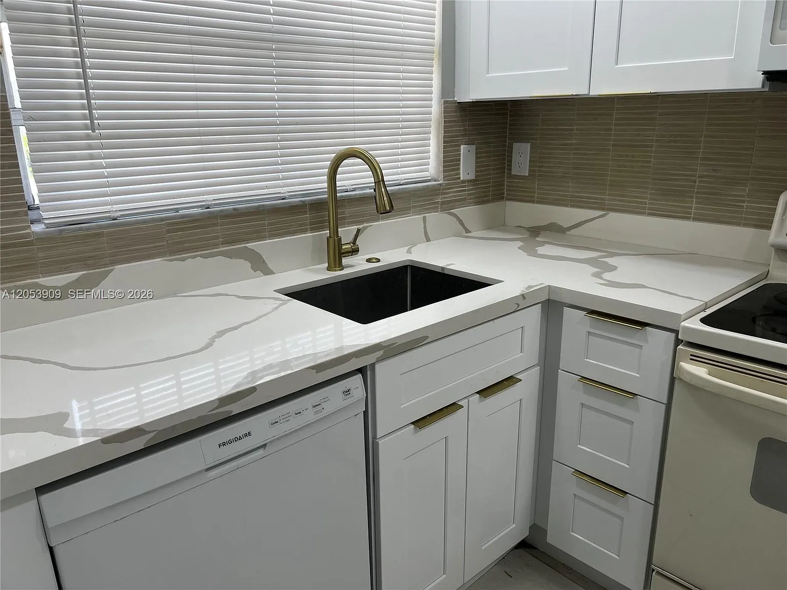 Sierra Ridge Condo A — Photo 4