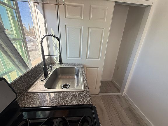 5th image of 4407 Logan Ave #2