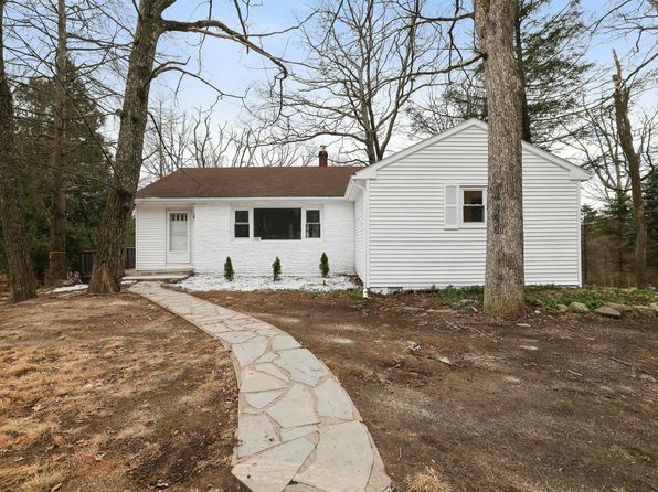 115 Knob Rd, Mount Pocono, PA 18344