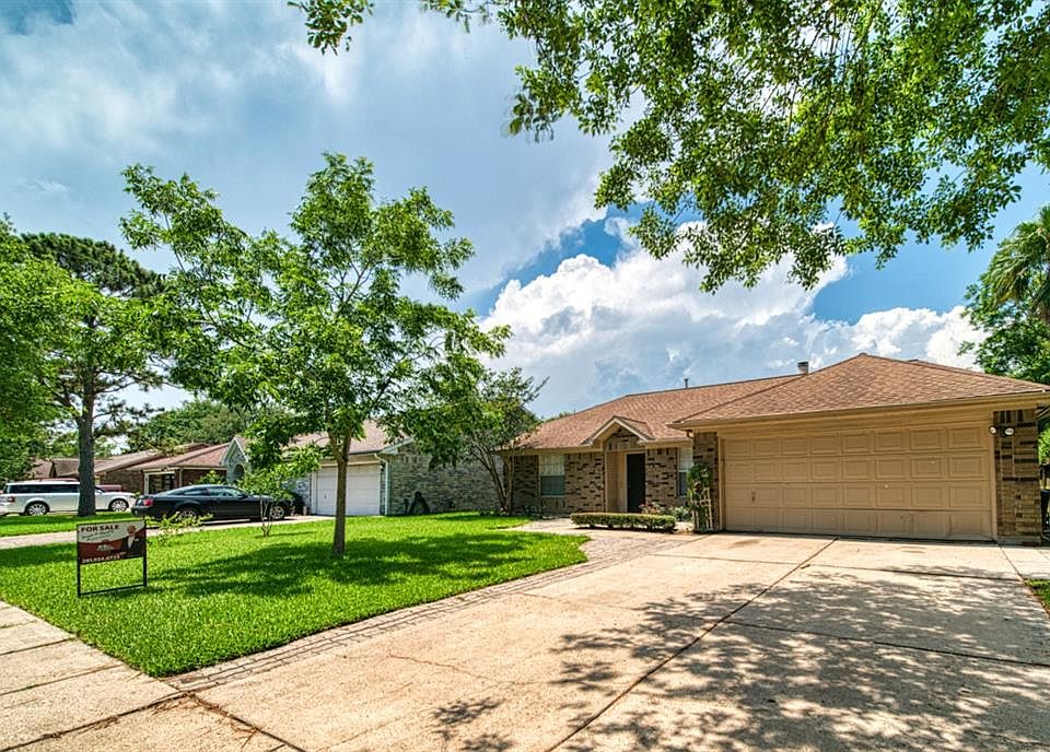1st image of 3016 Cloverdale Dr