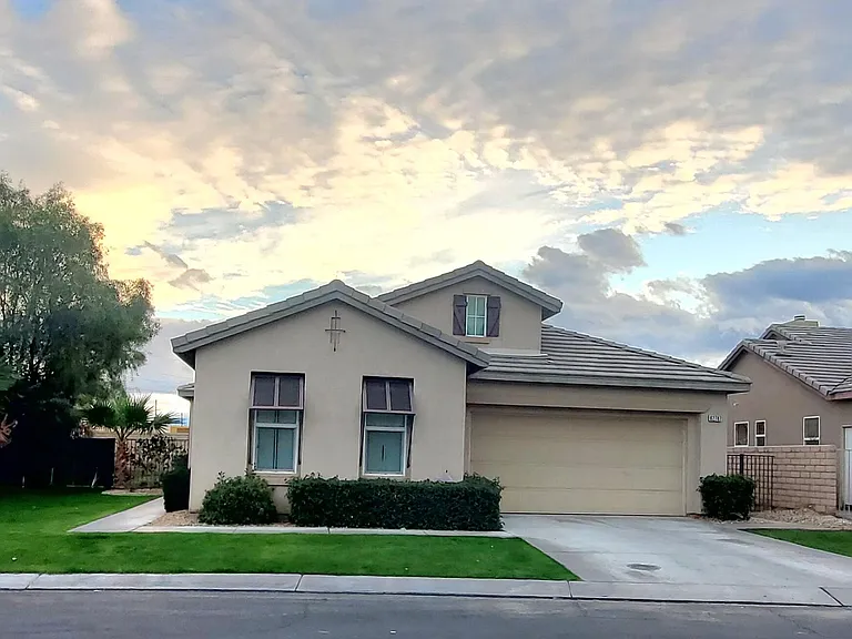 82787 Matthau Dr #82787 — Photo 2