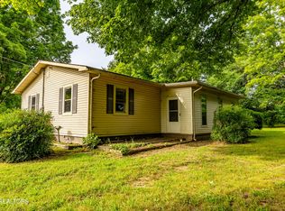 3575 Weavers Dr, Louisville, TN 37777