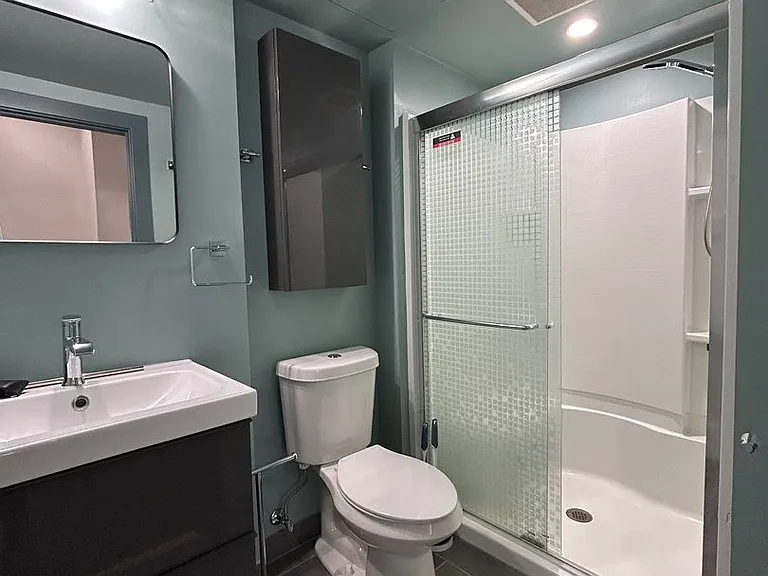 36 E Utica St — Photo 5