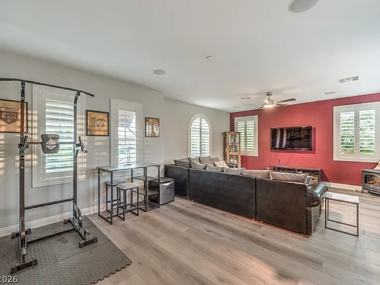 2849 Soaring Peak Ave — Photo 23