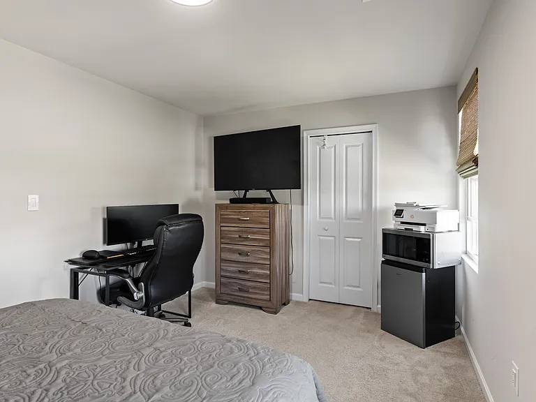 90 Mannie Ct — Photo 15