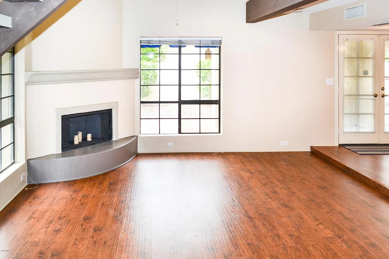 2 bed, 1.5 bath, 1050 sqft, $2,095 — Photo 4