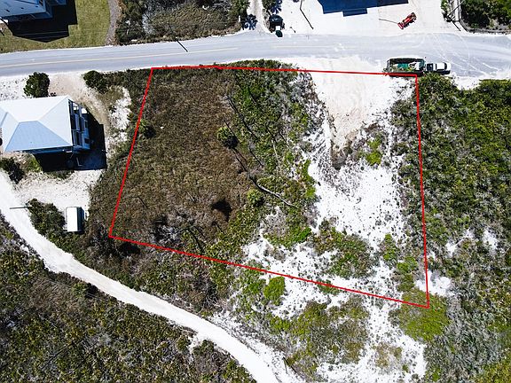 3rd image of 10 Secluded Dunes Dr