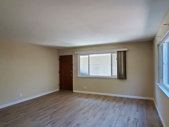 4th image of 424 Paula Ct #10