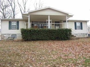 319 Grays Hillview Dr, Cadiz, KY 42211
