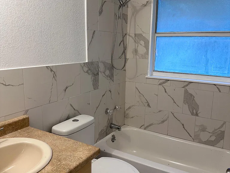 8638 Allamanda St — Photo 16
