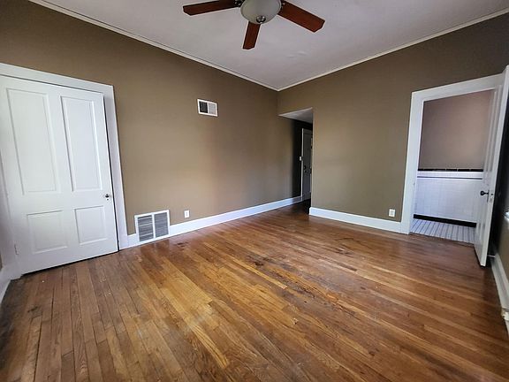bedroom #1