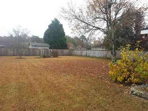 2nd image of 215 Ridge Bend Dr