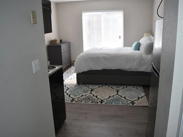 1940 Prospector Ave #221 — Photo 10