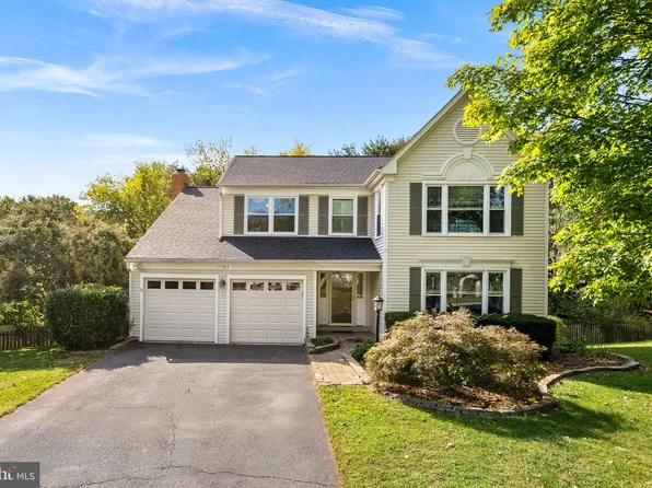 17313 Pickwick Dr, Purcellville, VA 20132