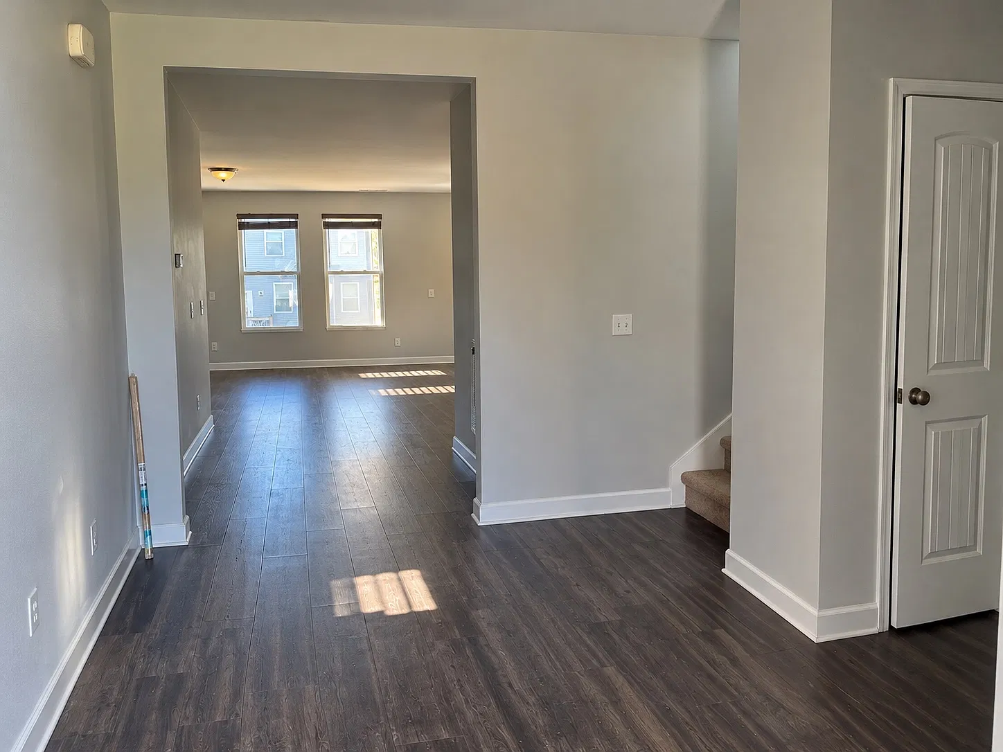 6 bed, 2638 sqft, $2,900 — Photo 3