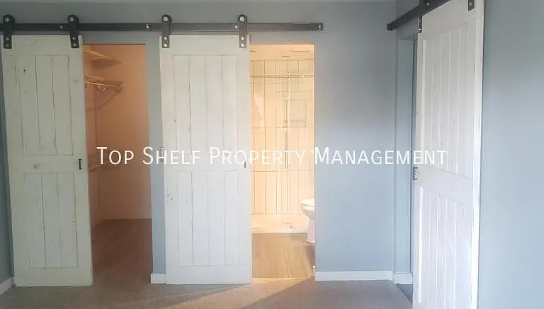 9513 University Ave #8 — Photo 6