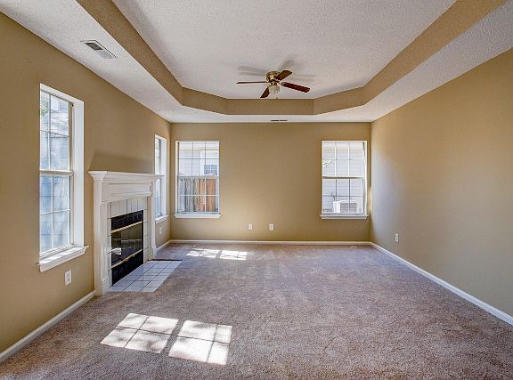 4th image of 2547 Bonnie Oaks Dr SW