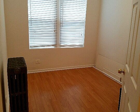 5th image of 3606 W Dickens Ave #2W