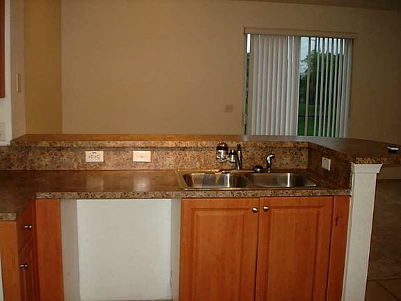 2nd image of 695 NW 21st Ave