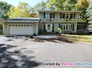 2685 Pheasant Rd, Excelsior, MN 55331