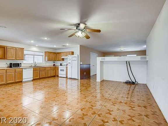 5th image of 186 Sandhill Crane Ave