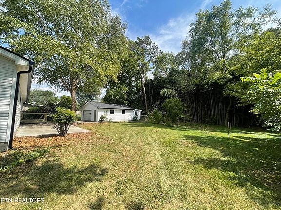 5th image of 4220 Felty Dr