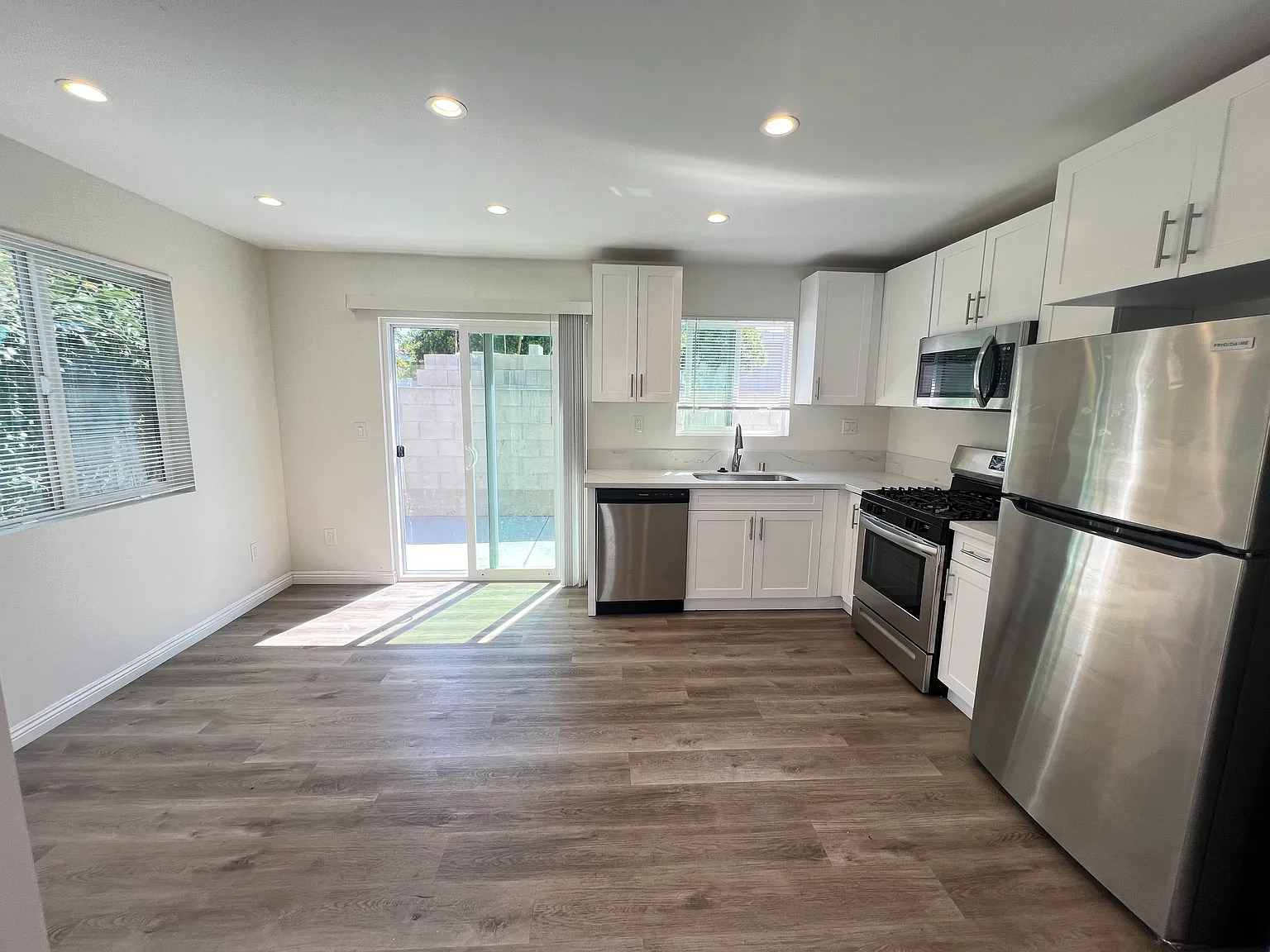 1141 Tobias Dr — Photo 4