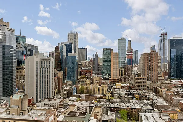 Rented by Compass | media 11