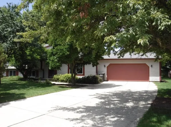 W233N6477 Kneiske DRIVE, Sussex, WI 53089