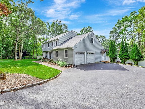 3rd image of 277 River Road