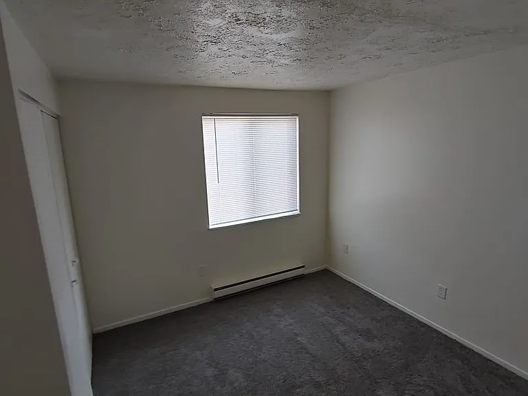 123-127 Fox Hill Ln — Photo 5