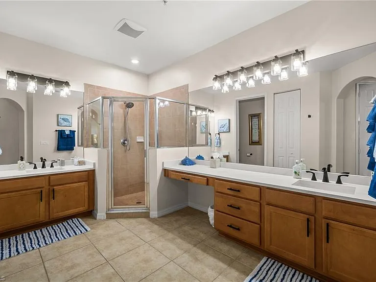 15121 Laguna Dr #102 — Photo 19