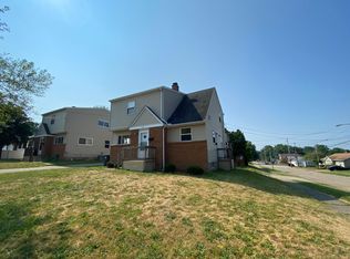 60 Clinton Ave, Akron, OH 44301