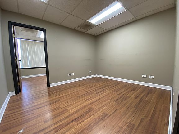 4th image of 5097 N Elston Ave #305