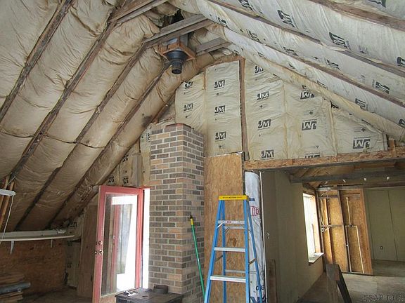 5th image of 163 Wisseman Ln