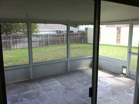 Back Enclosed Screen Room 