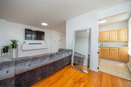 2023 Belmont Ave #5C Photo 1 2023 Belmont Ave #5C Photo 1