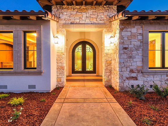 2nd image of 12225 Heritage Way