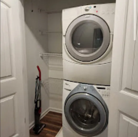 4 Hayfield Ct #1 — Photo 6