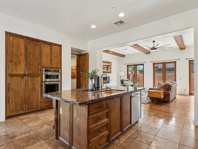 7701 E Golden Eagle Cir — Photo 5