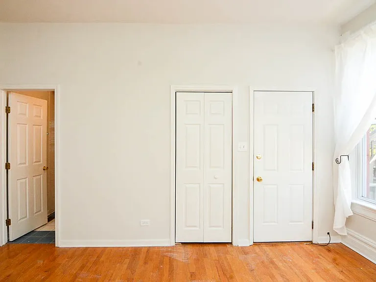 1129 N Winchester Ave #3C — Photo 9