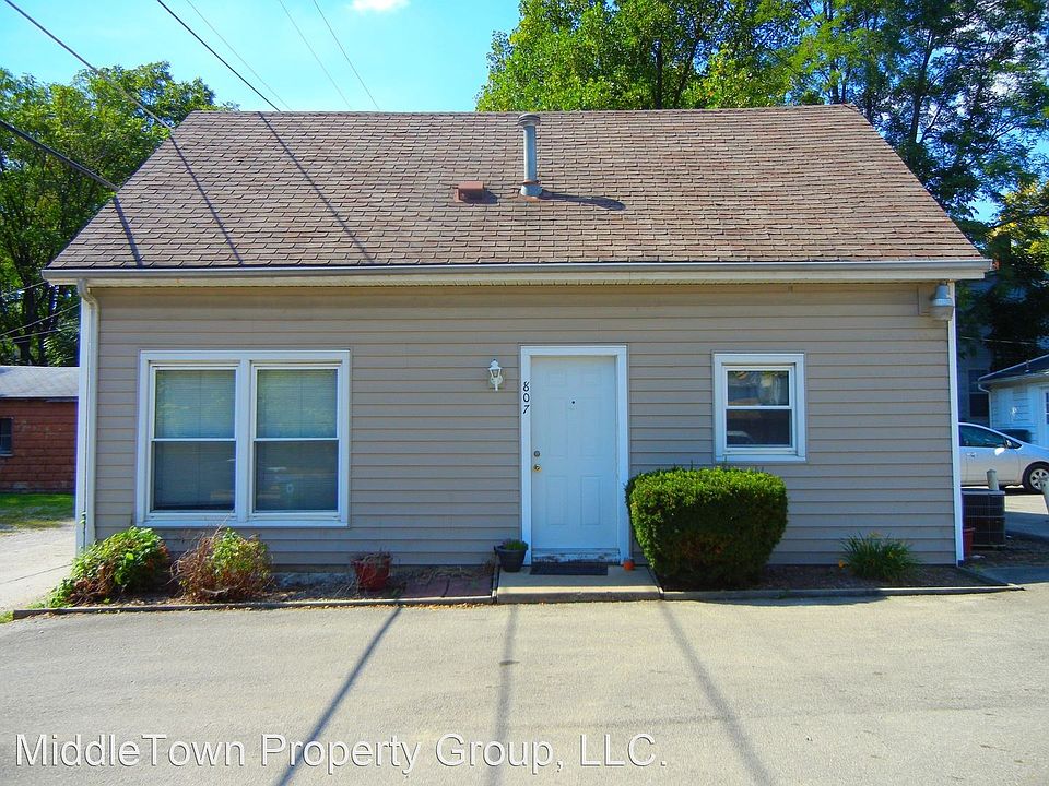 1st image of 805 W University Ave #5326534