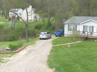 3206 Simpson Rd SE, Dennison, OH 44621