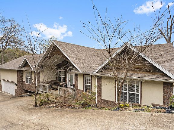 2nd image of 10 Greenview Drive